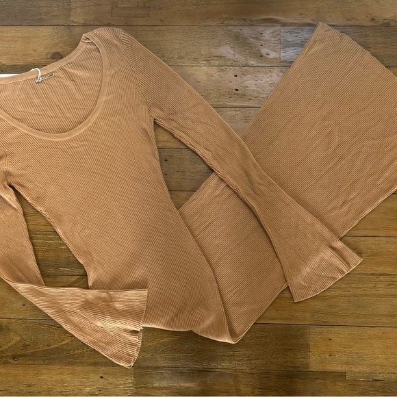 CAROLINE CONSTAS Collections Cassandra Ribbed Knit Dress in Camel Bell sleeves - Picture 11 of 13